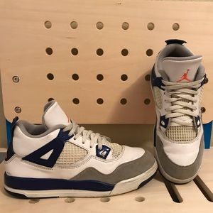 Kids Air Jordan IV - Size 3Y